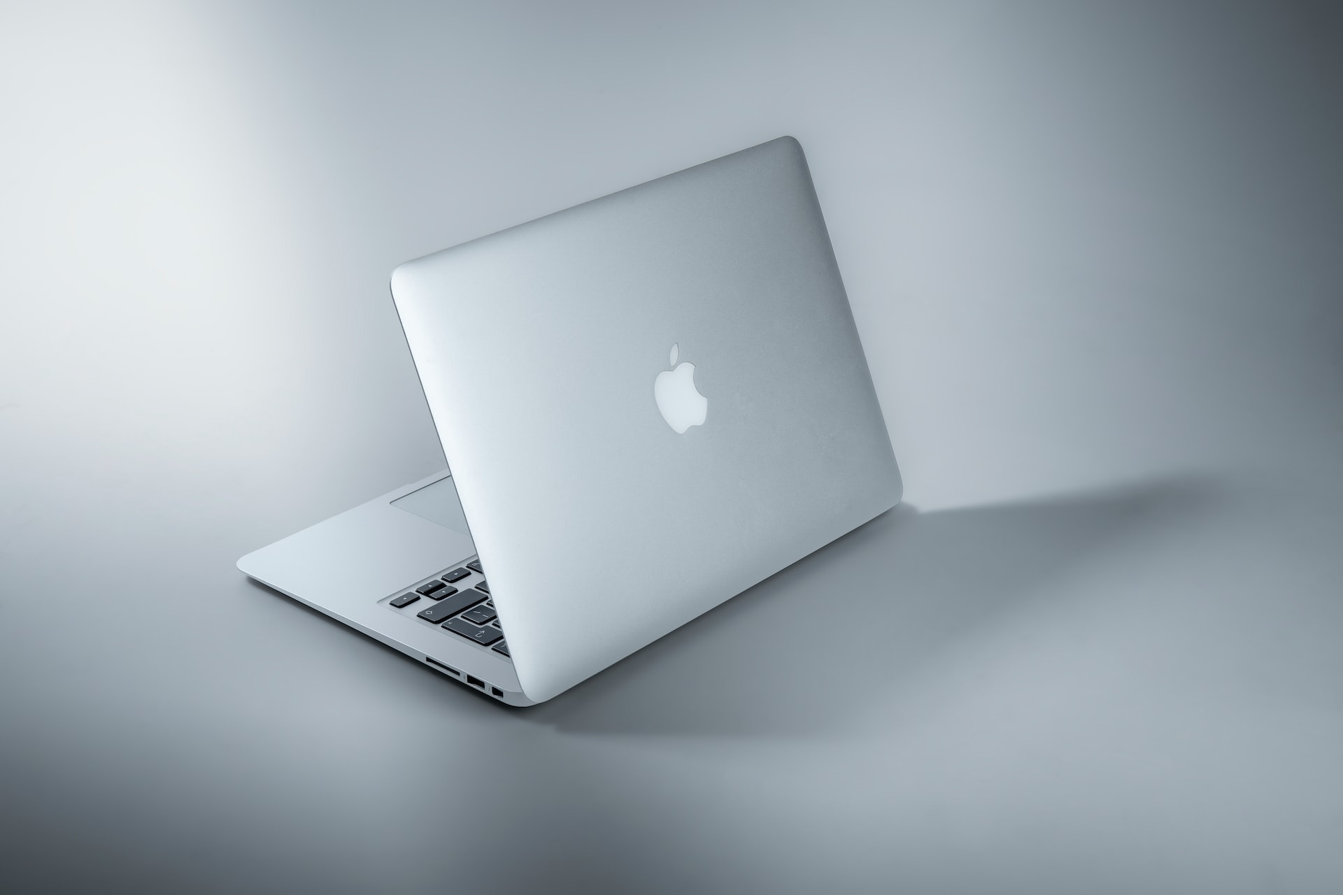 Jakie zalety ma Macbook?